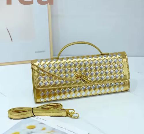 حقيبة بوتيقا سهرة