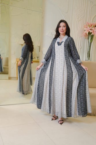 جلابية مناسبات لاطلاله راقيه بخامة قطن حرير فاخر و...