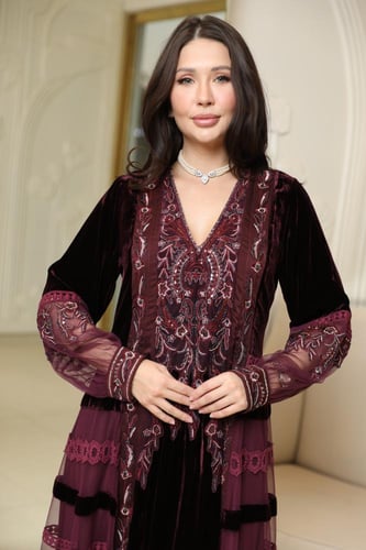 جلابيه مناسبات لاطلالة راقيه بمكس خامات فاخرة مخمل...