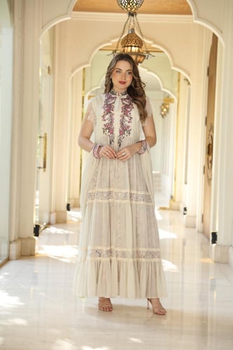 جلابيه مناسبات لاطلاله راقيه بمكس خامات شيفون حرير...