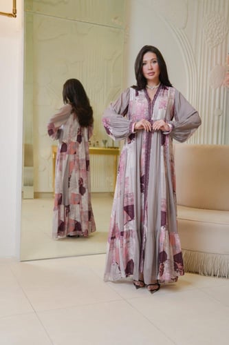 جلابيه مناسبات لاطلاله راقيه بمكس خامات فاخره قطن...