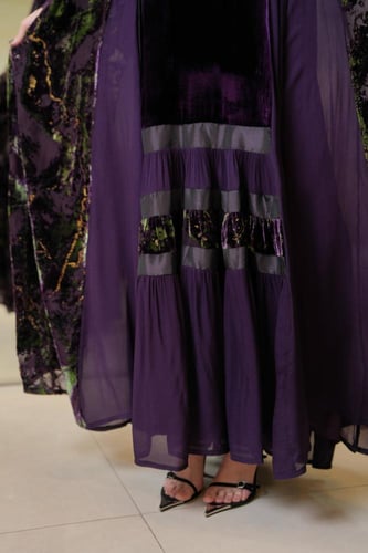 جلابيه مناسبات لاطلاله راقيه بمكس خامات مخمل حرير...