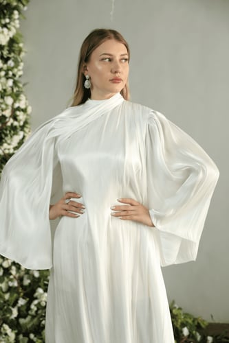 ريفيرا دريس تصميم كلاسيك لاطلاله راقيه بخامة اورقن...