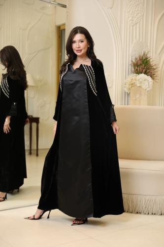 فستان لاطلاله عصريه بمكس خامات فاخره مخمل حرير ستا...