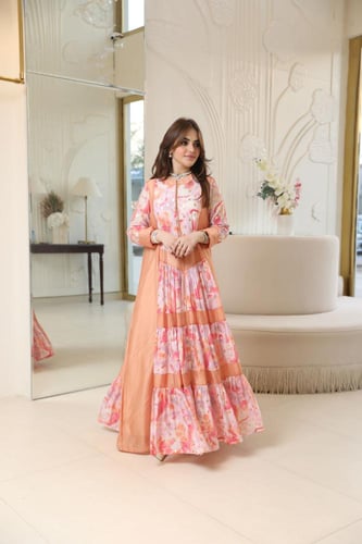 جلابية مناسبات لاطلاله أنيقه بخامة قطن حرير مشجر ب...