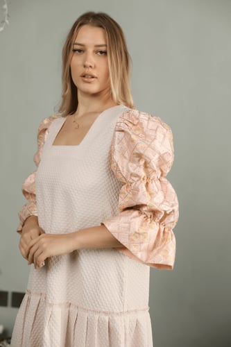 جلابيه لاطلاله جذابه بمكس خامات فاخره جاكار وتفتا...