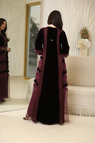 جلابيه مناسبات لاطلالة راقيه بمكس خامات فاخرة مخمل...