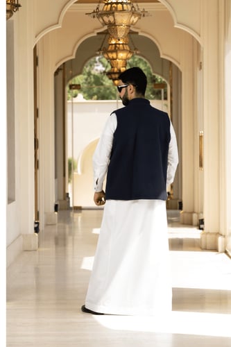 سديري جوخ ساده اللون كحلي - مبطن فرو كحلي