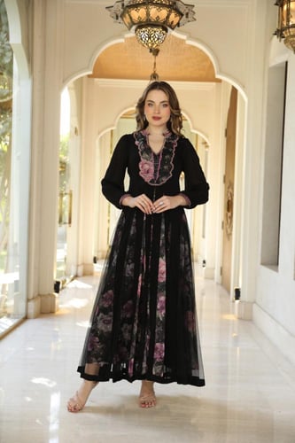 جلابية مناسبات بمكس خامات فاخره شيفون مشجر و شيفون...