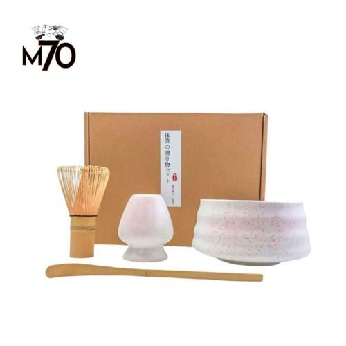 مجموعة ماتشا البيضاء