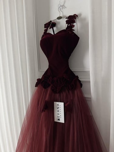 فستان تل سهره على مخمل