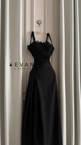 فستان اسود ناعم دانتيل صدريه