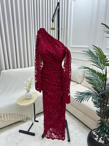 فستان العيد عودي بدانتيل راقي