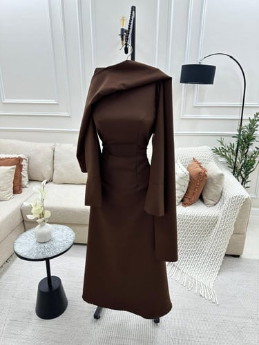 فستان ساتر طويل