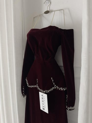 فستان عودي مخمل جوخ