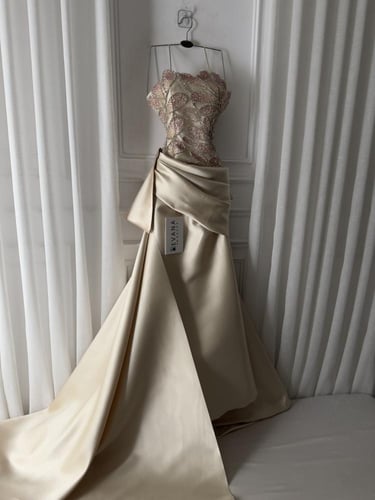 فستان سهره ميكادو على تطريز راقي