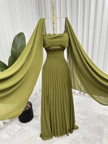فستان ناعم طويل لون أخضر انيق