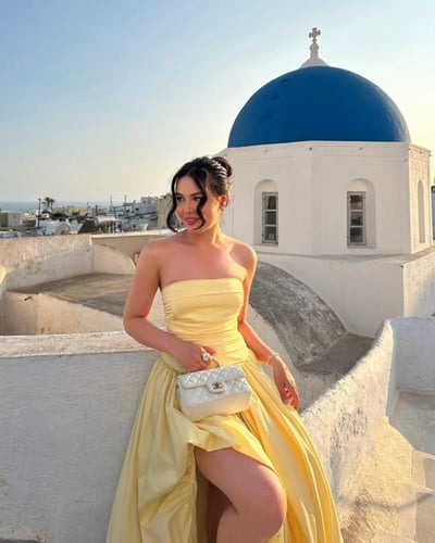 فستان أصفر فخم