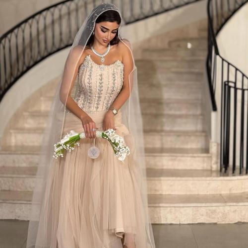 فستان سهره بتطريز خرز وكرستال