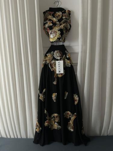 طقم اسود مشجر