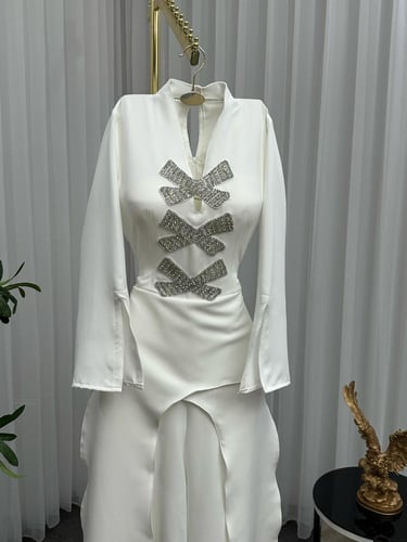 جمبسوت العيد لون ابيض