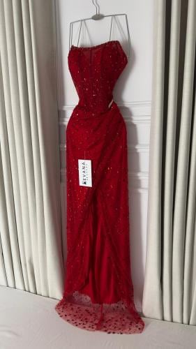 فستان احمر سهره فخم