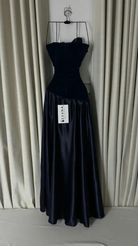 فستان كحلي شموه جوخ