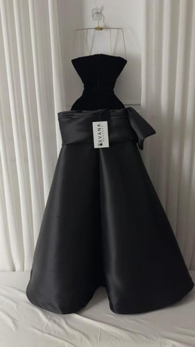 فستان اسود سهره