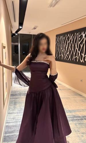 فستان عنابي خياال