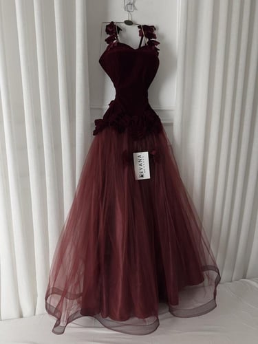 فستان تل سهره على مخمل