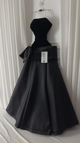 فستان اسود سهره