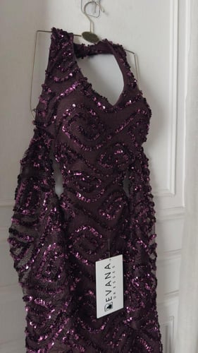 فستان موف على اكمام