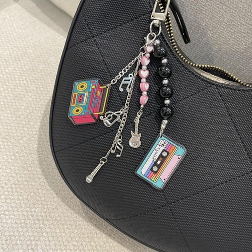 تعليقة موسيقا للشنطة أو الجوال