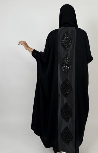 عباية انترنت بتصميم بشت قطري