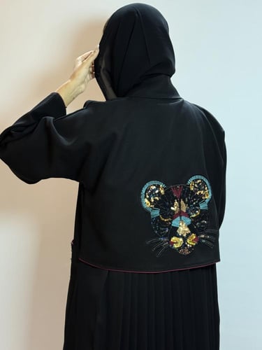 عباية كريب ميني ميت كوري قصة جاكيت وكسرات