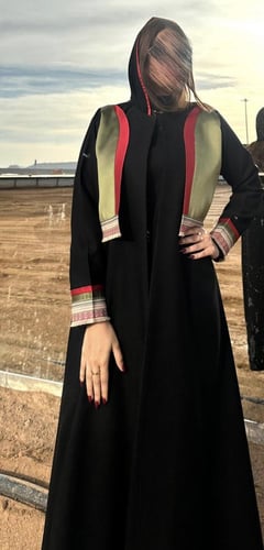 عباية كريب لمار واقف كوري بتدخيلات تفتة ميكادو