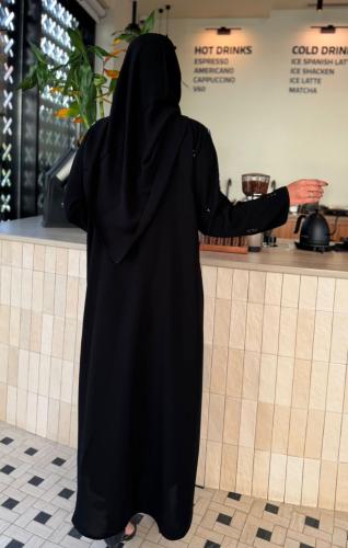 عباية كريب سراميك اسود اكمام شك يدوي