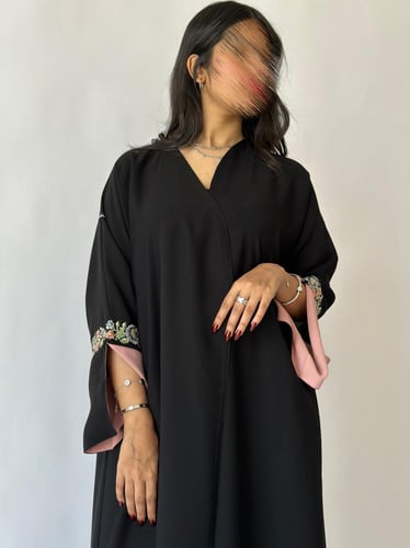عباية كريب انترنت كوري اكمام تطريز