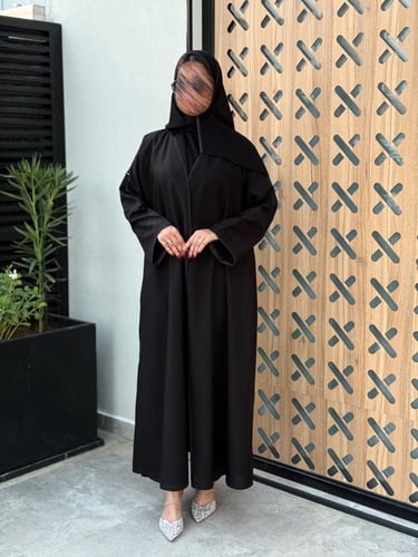 عباية كريب لمار كوري واقف اكمام جاكارا