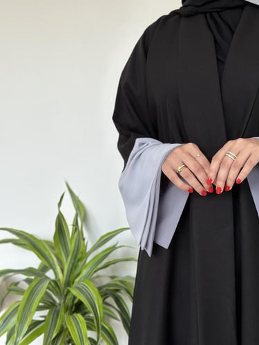 عبايه كريب ميني ميت واقف نص كلوش ب اكمام طبقات من...