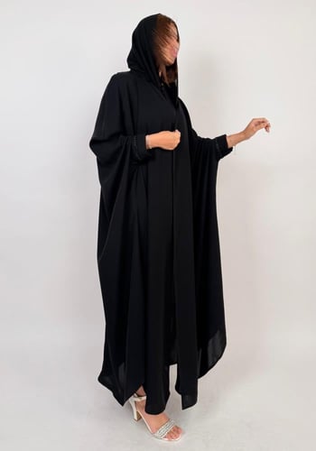 عباية انترنت بتصميم بشت قطري