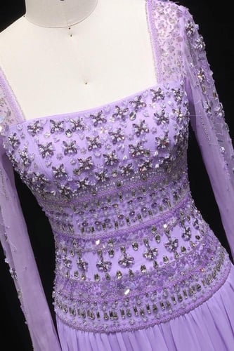 612 - فستان سهره شك يدوي بنفسجي مع اكمام