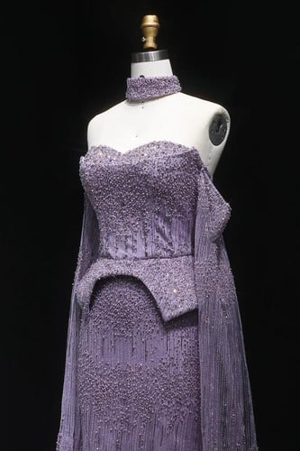 637 - فستان بنفسجي فاخر شك يدوي كامل مع شوكر