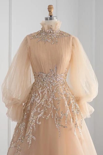 فستان ميدي ذهبي