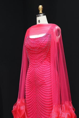 RC511 - فستان سهره شك مع كيب طبقات فوشي