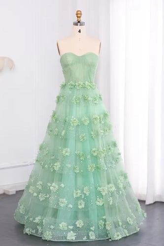 فستان اخضر اوف شولدر مع زهور ثلاثية الابعاد