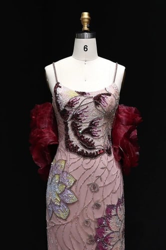 618 - فستان سهره مع شك