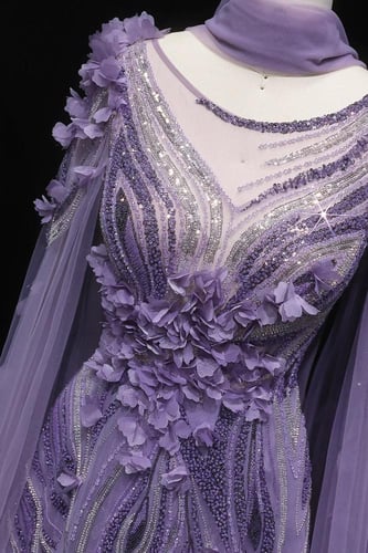 638 - فستان بنفسجي فاخر شك يدوي كامل مع شال