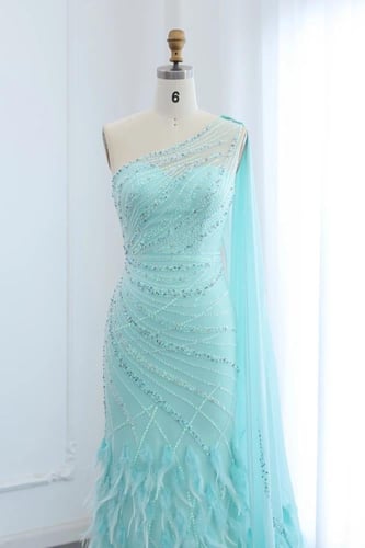 RC140 - فستان شولدر واحد تركواز مع ريش