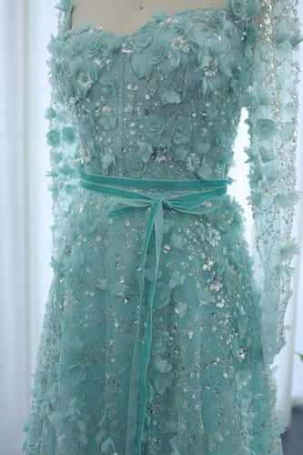 RC05 - فستان كم طويل مزين بزهور ثلاثية الابعاد ترك...